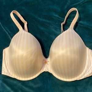 Victoria’s Secret bra